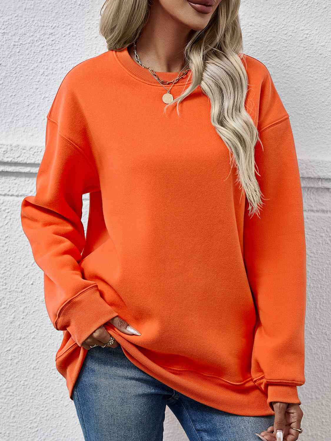 Round Neck Long Sleeve Sweatshirt