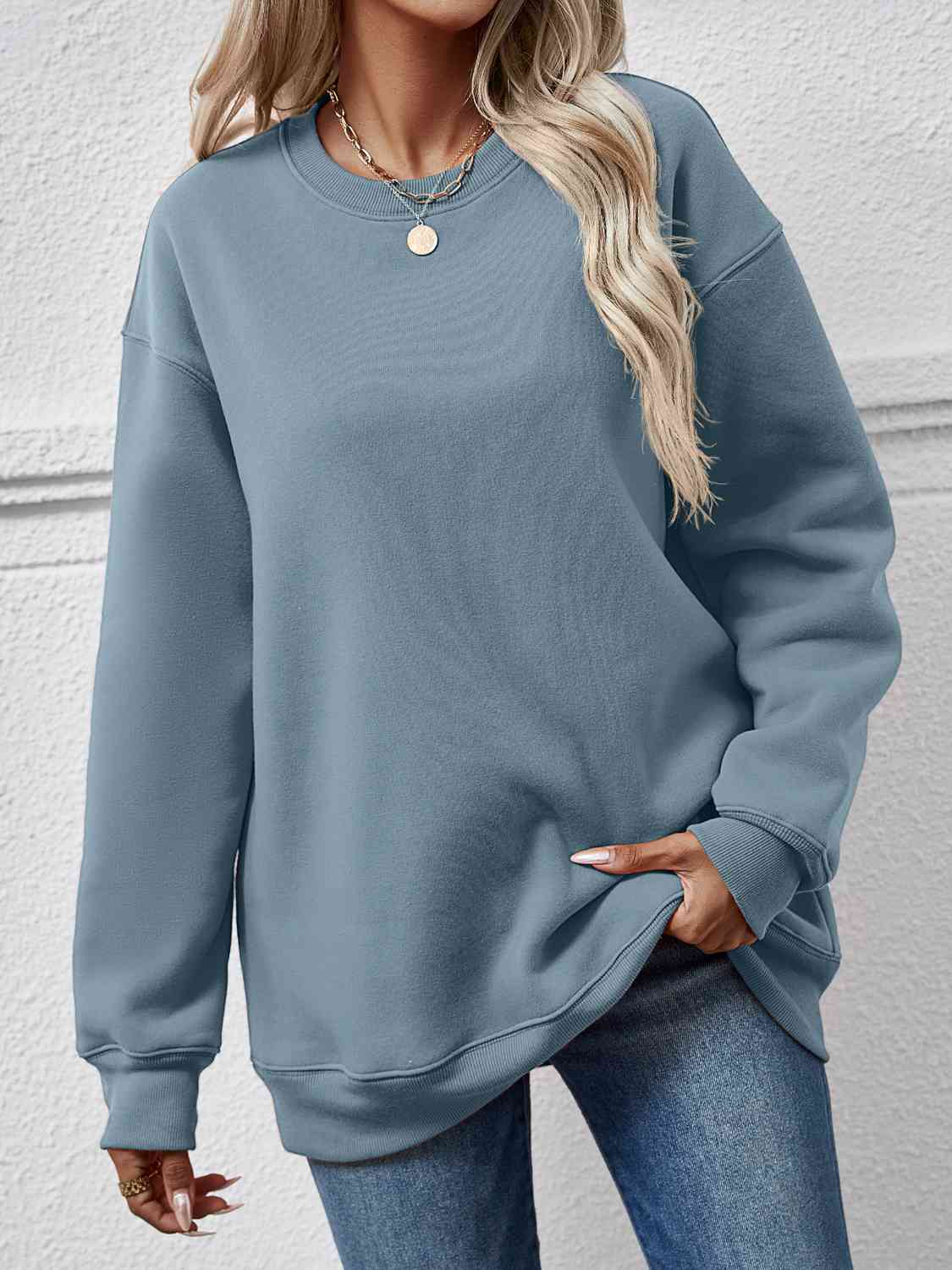 Round Neck Long Sleeve Sweatshirt